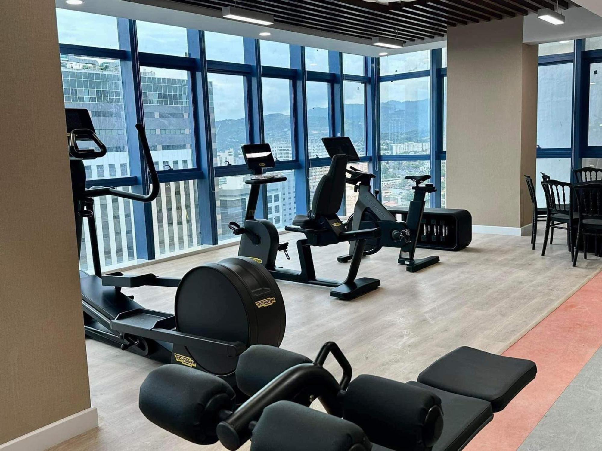 セブ市 Elegance At 38Th Park Avenueアパートホテル エクステリア 写真